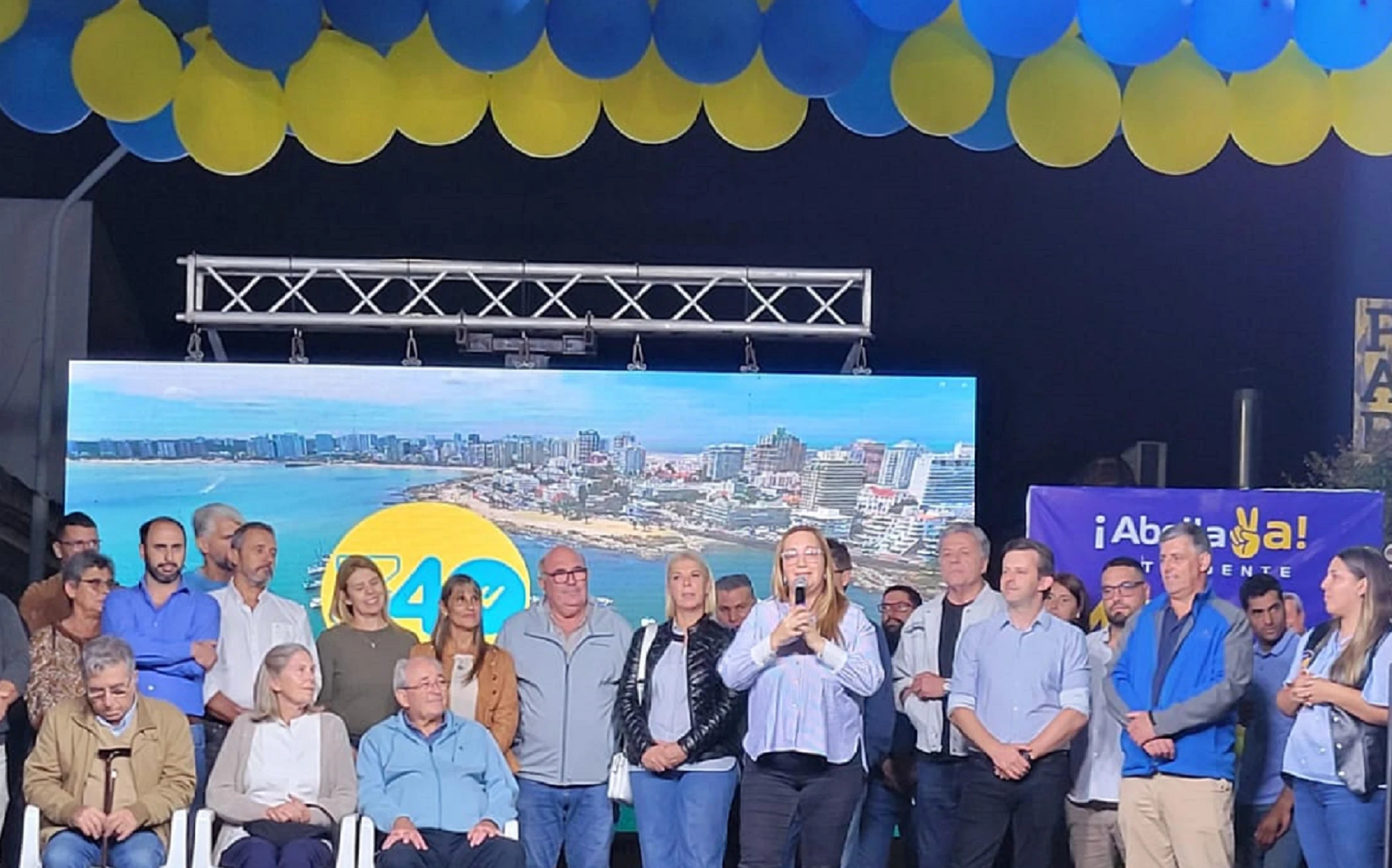 "Vamos por Más" cuenta con firme presencia femenina
